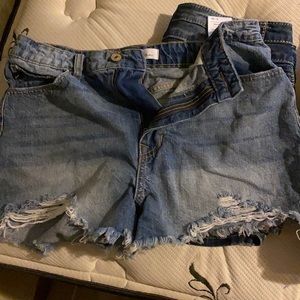 Kancun high rise shorts